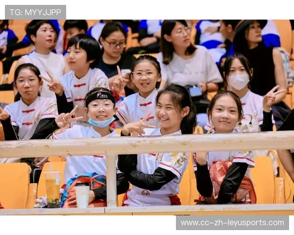 赛事现场:最精彩的观众互动,赛场观众席 赛事现场:最精彩的观众互动,赛场观众席