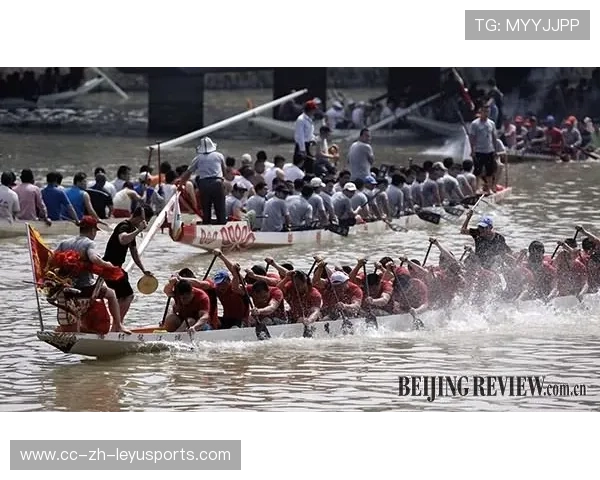 “湖滨赛场：龙舟与跑酷的跨界碰撞，让运动更精彩”